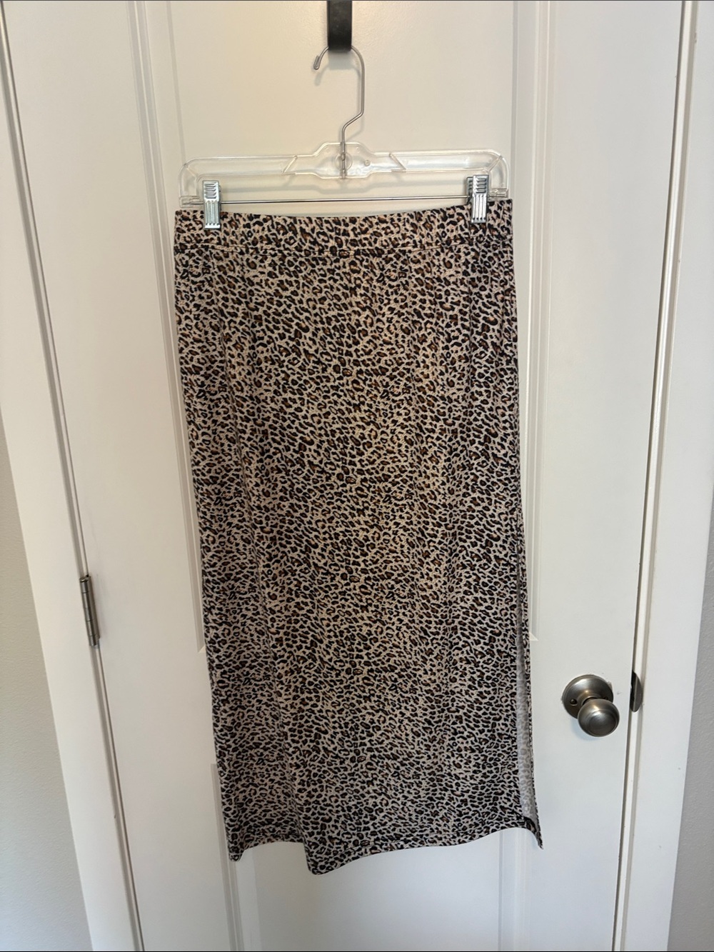 Leopard Print Midi Skirt - Beige/Black
